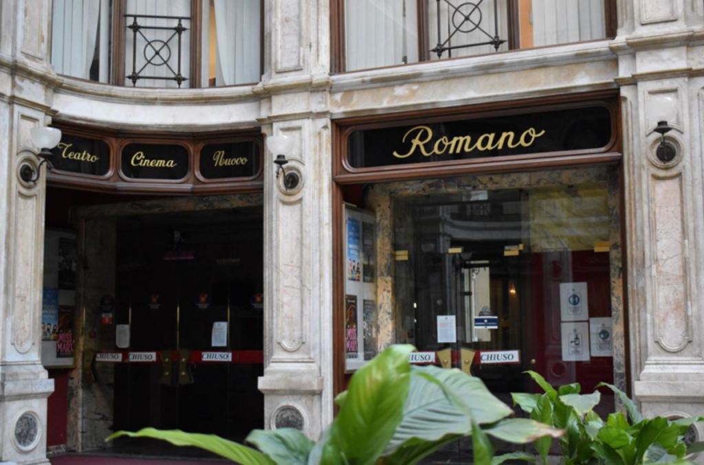 Cinema Nuovo Romano, all’imbocco della Galleria Subalpina, lato Piazza Castello, 9 (foto di Stefi Pastori Gloss)ì